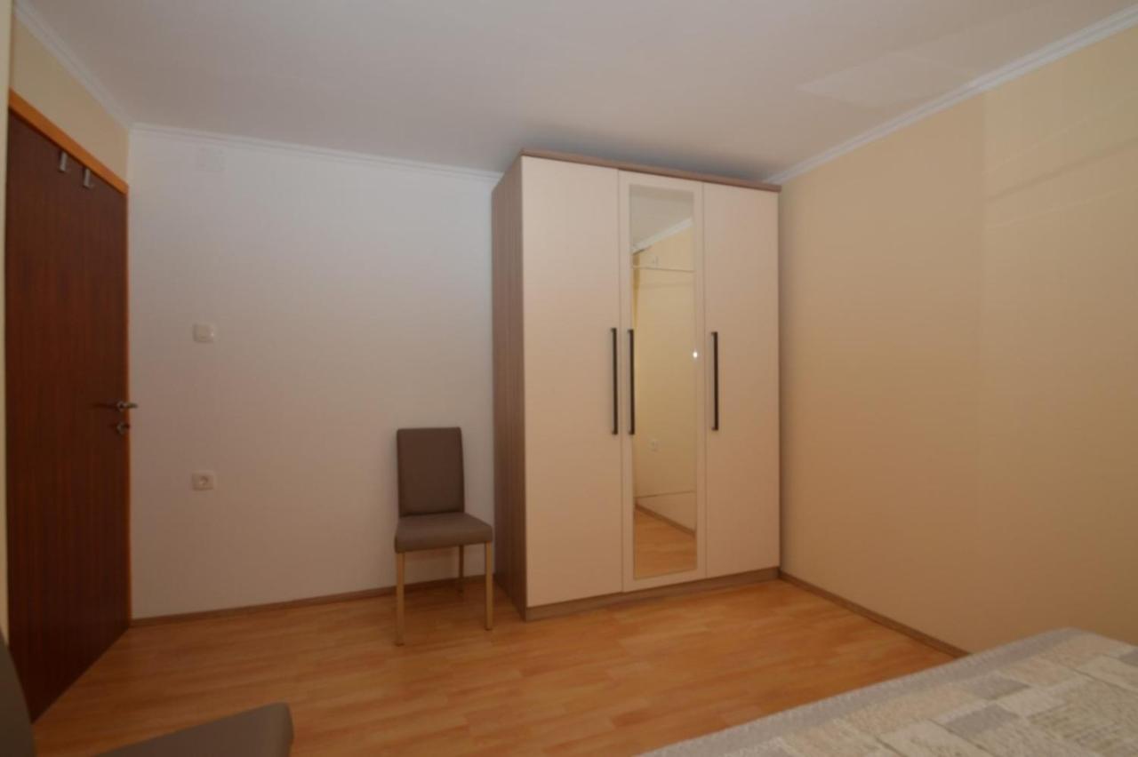 Apartment Hrasta Vrana  Exterior photo
